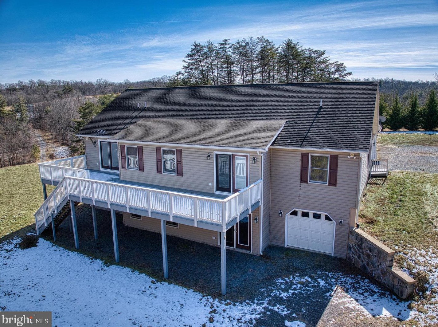 345 Journey Ln, Berkeley Springs WV exterior