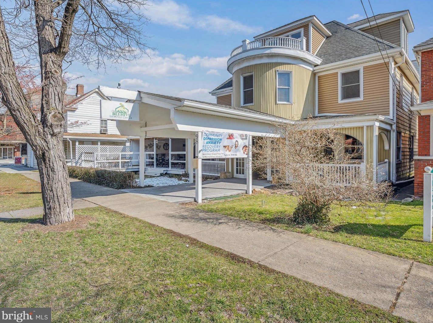 98 N Washington St, Berkeley Springs, WV 25411