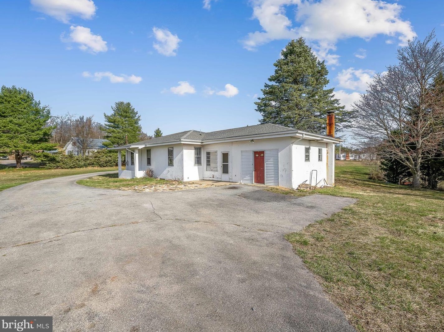 73 Marquise Ln, Berkeley Springs, WV 25411