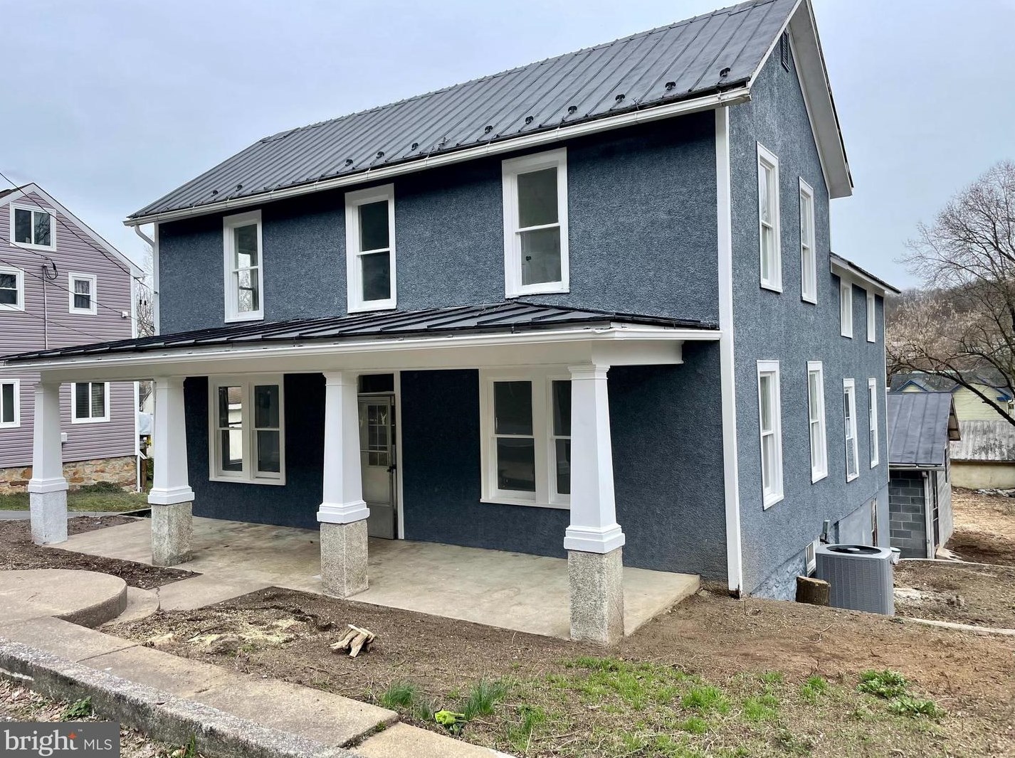 364 Wilkes St, Berkeley Springs, WV 25411