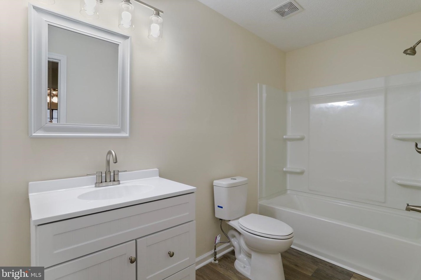 406 Feather Bed Ln, Hedgesville WV 25427-5292 exterior