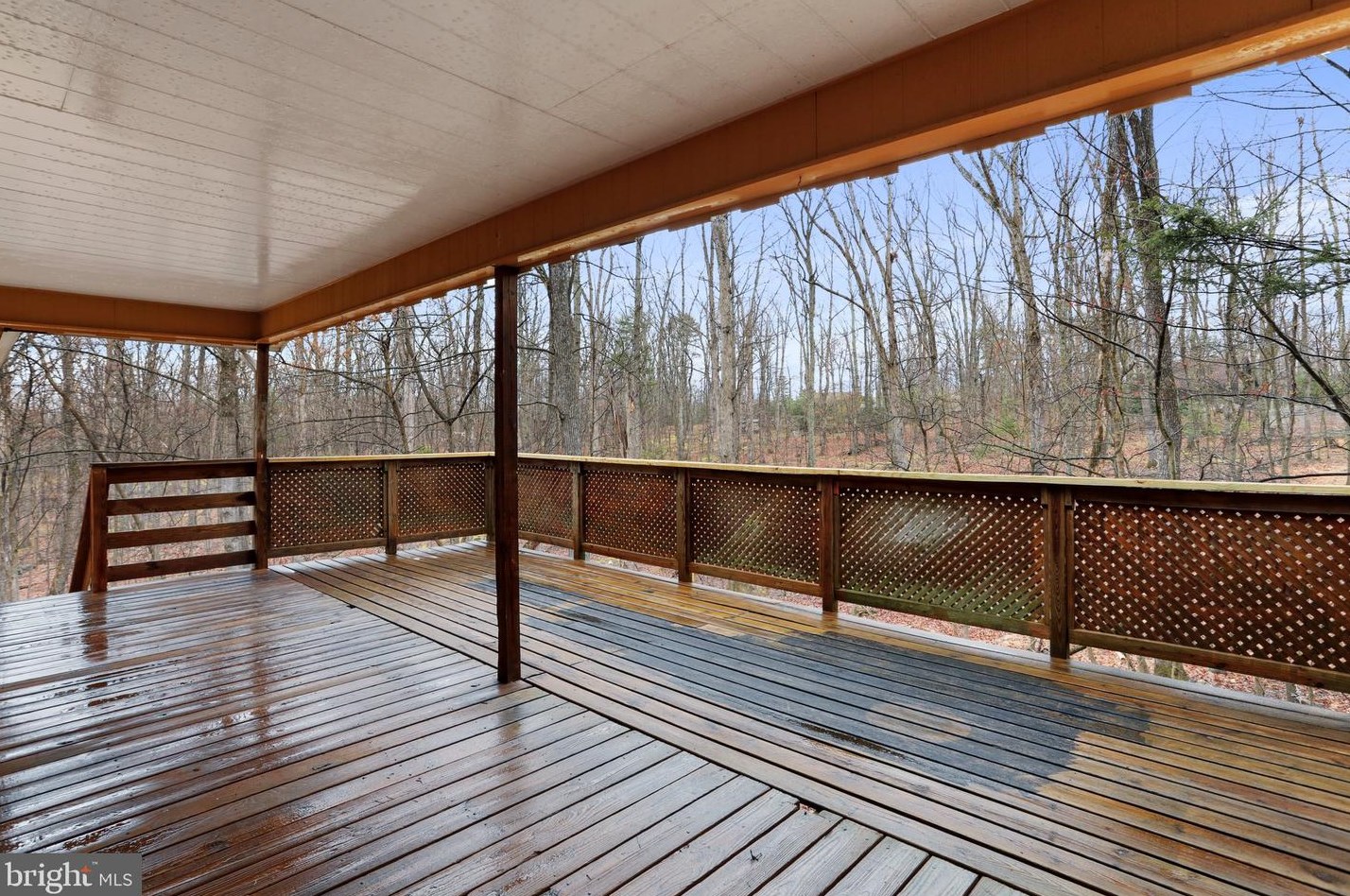 406 Feather Bed Ln, Hedgesville WV 25427-5292 exterior