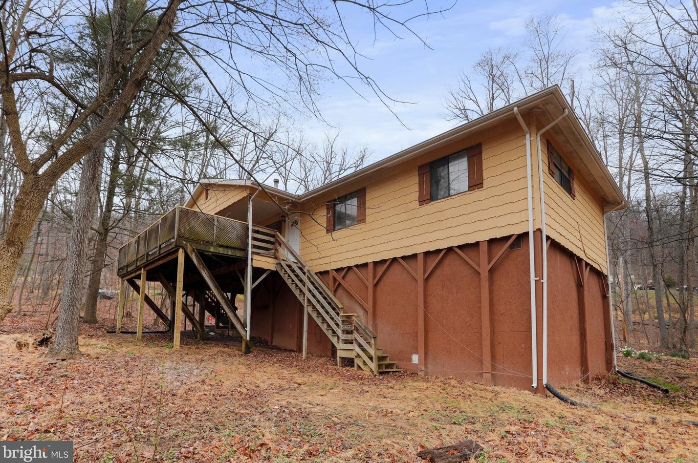 406 Featherbed Ln, Hedgesville, WV 25427-6157