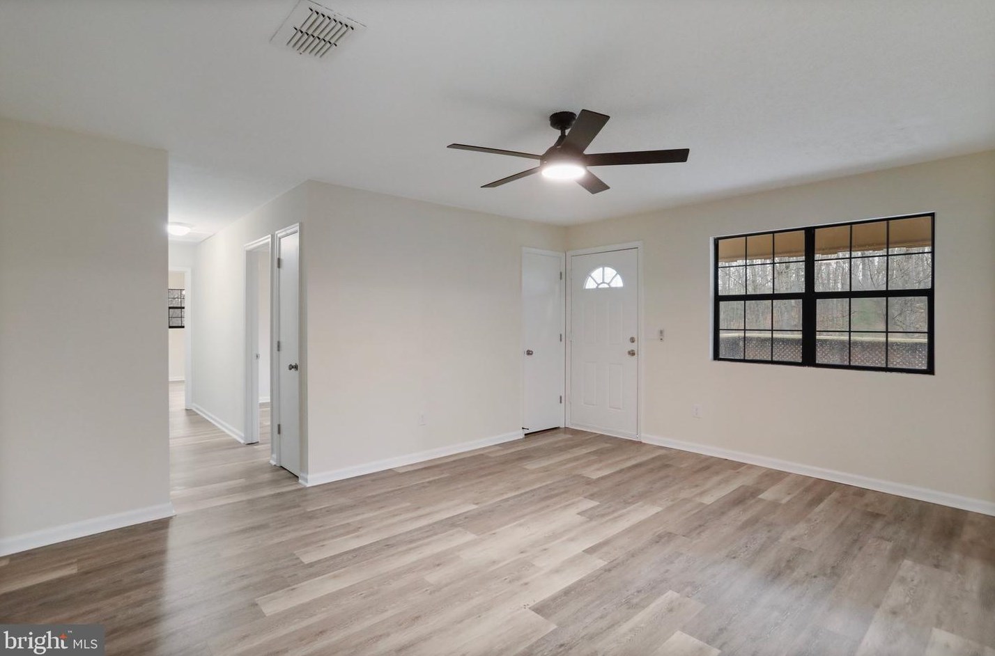 406 Feather Bed Ln, Hedgesville WV 25427-5292 exterior