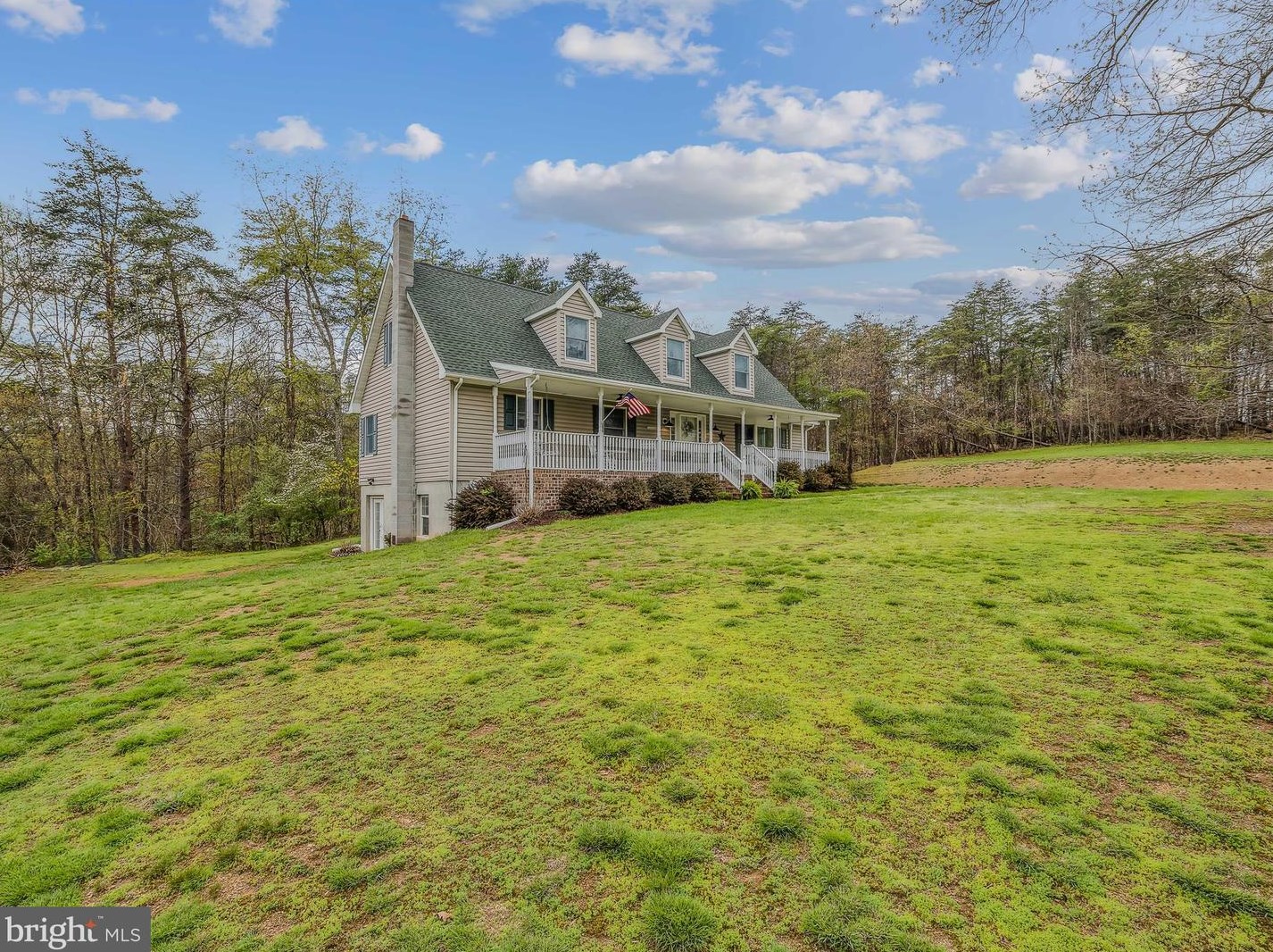120 Melody Ln, Berkeley Springs, WV 25411