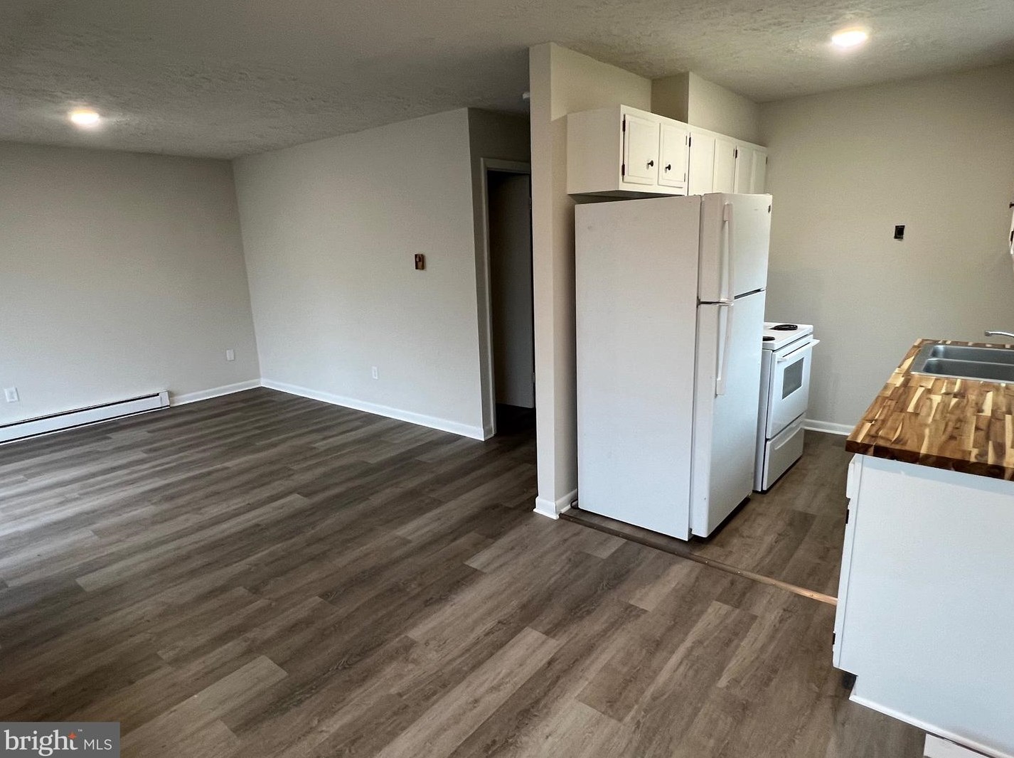 50 Briarwood Ln #6, Berkeley Springs, WV 25411