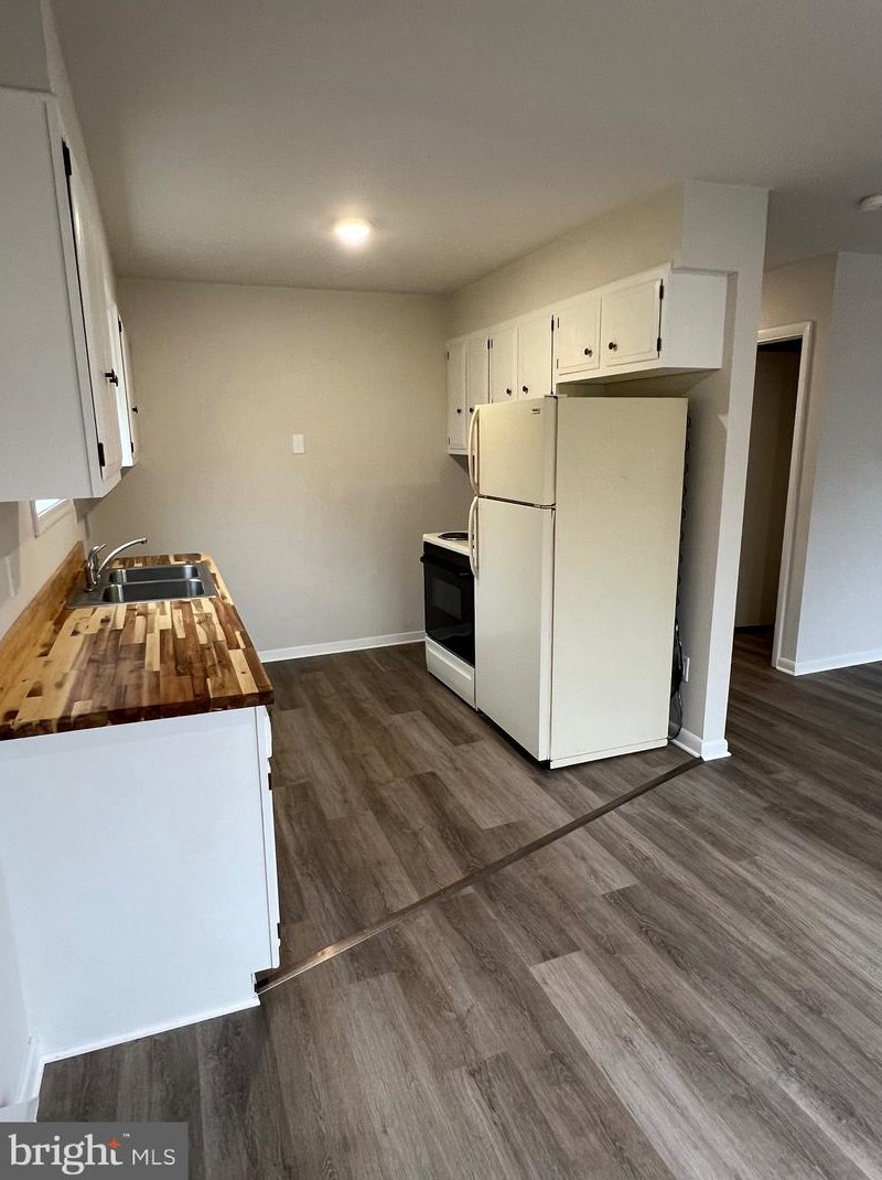50 Briarwood Ln #4, Berkeley Springs, WV 25411