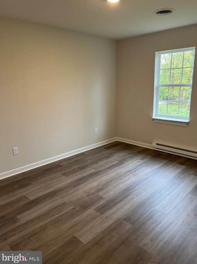 70 Briarwood Ln, Berkeley Springs WV  25411-6211 exterior