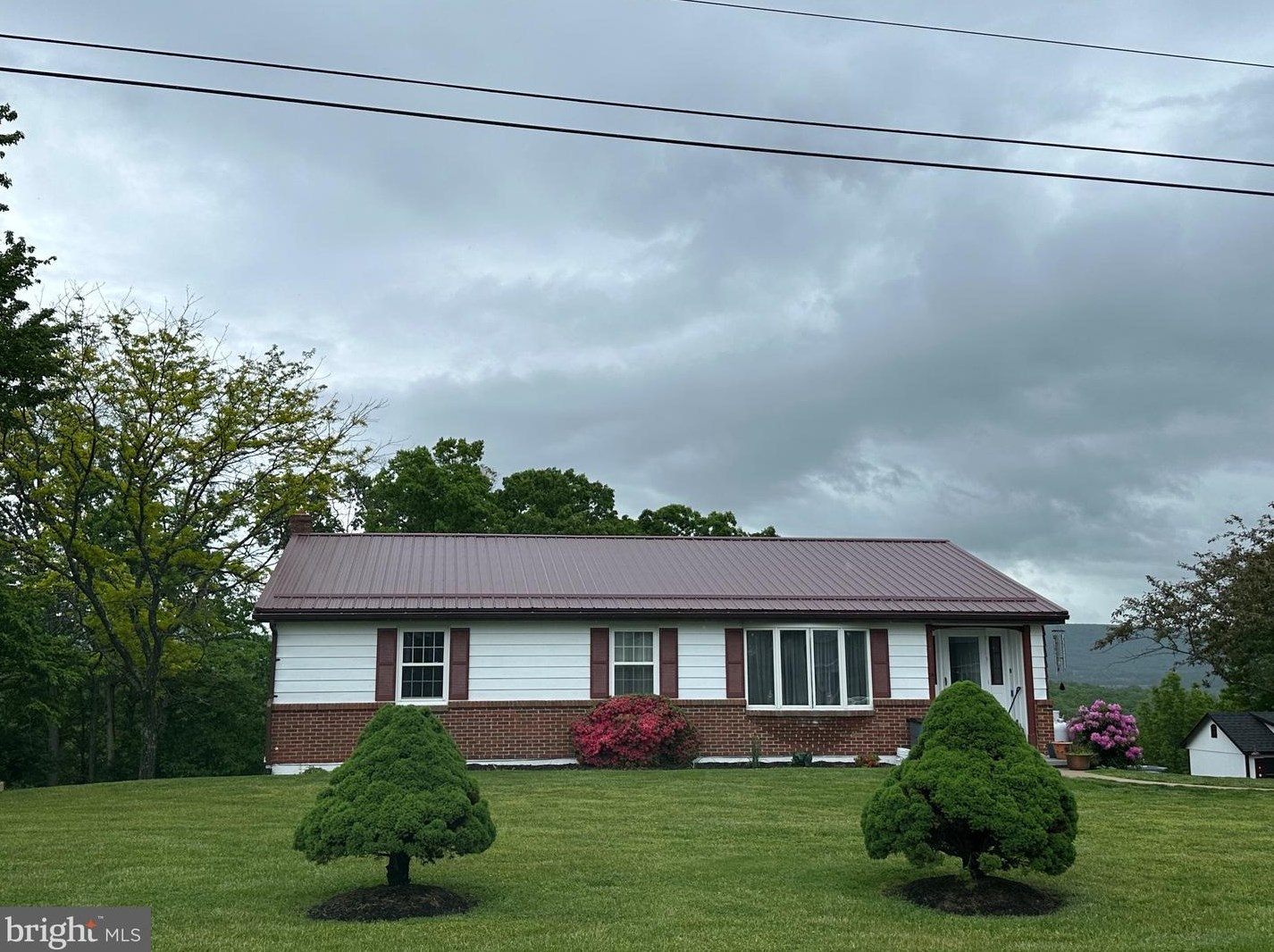 1165 Waugh Rd, Berkeley Springs, WV 25411