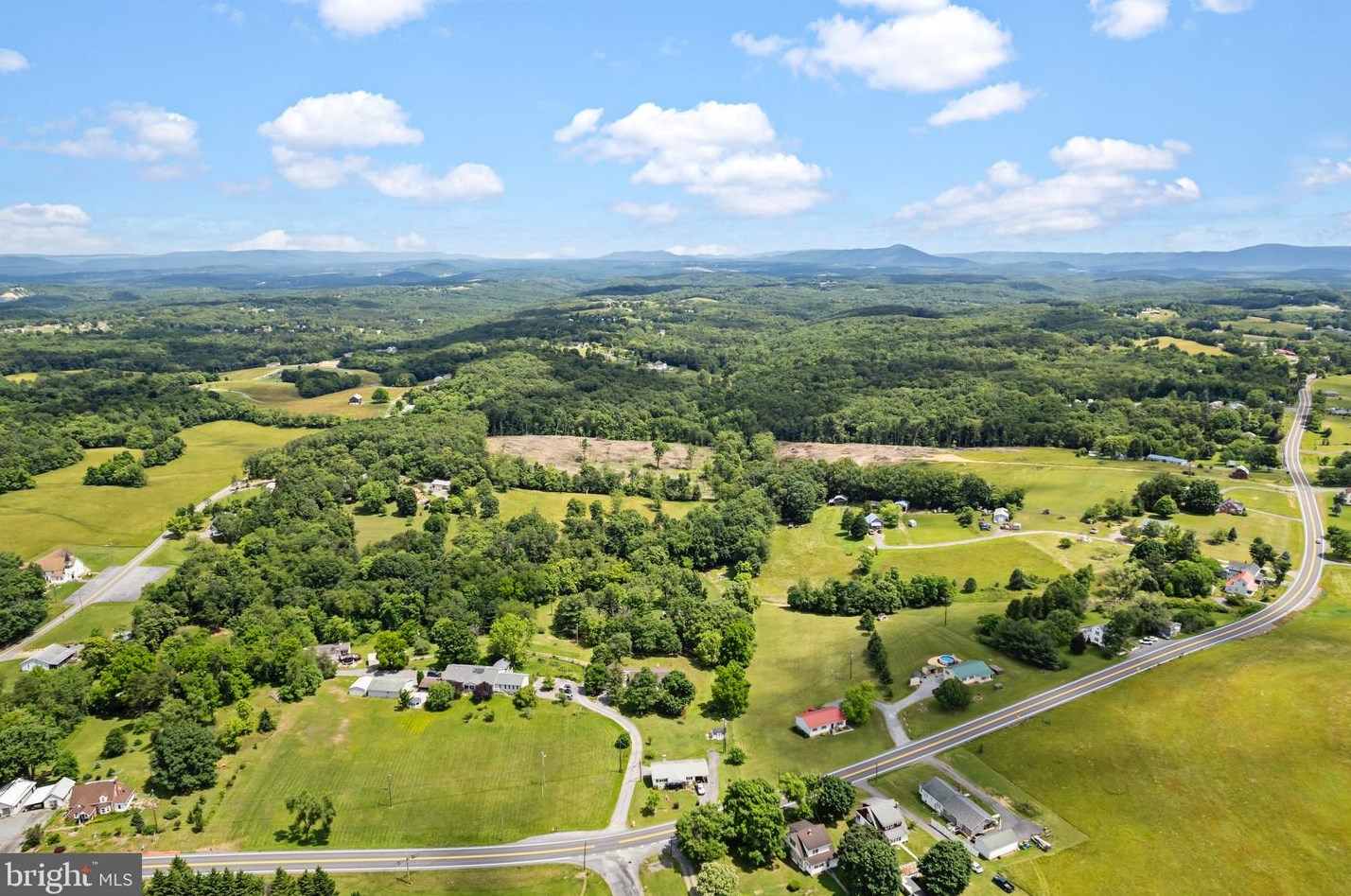 48 Calvin Unger Ln, Berkeley Springs WV 25411-5181 exterior