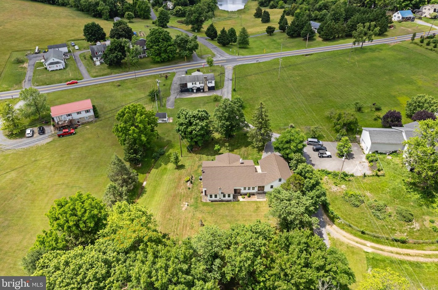 48 Calvin Unger Ln, Berkeley Springs WV 25411-5181 exterior