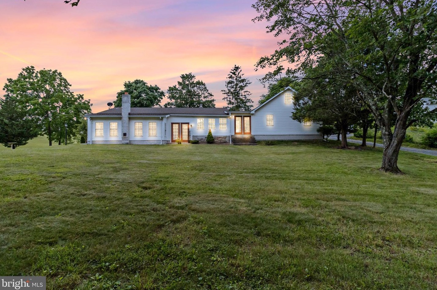 48 Calvin Unger Ln, Berkeley Springs WV 25411-5181 exterior