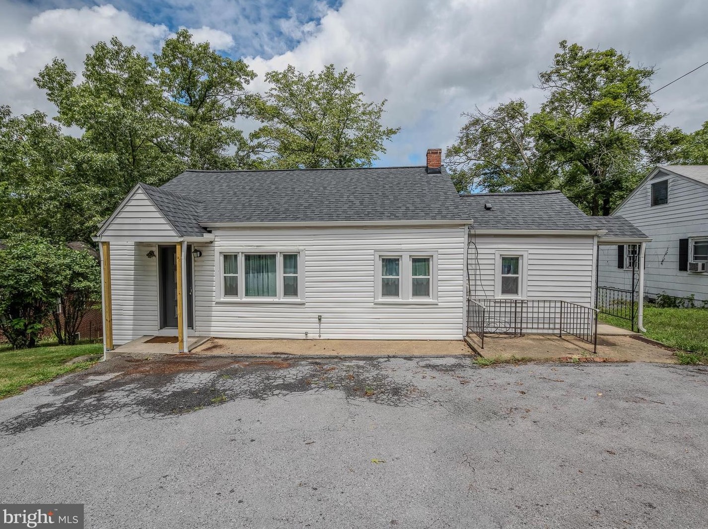 5 Tower Circle, Berkeley Springs, WV 25411