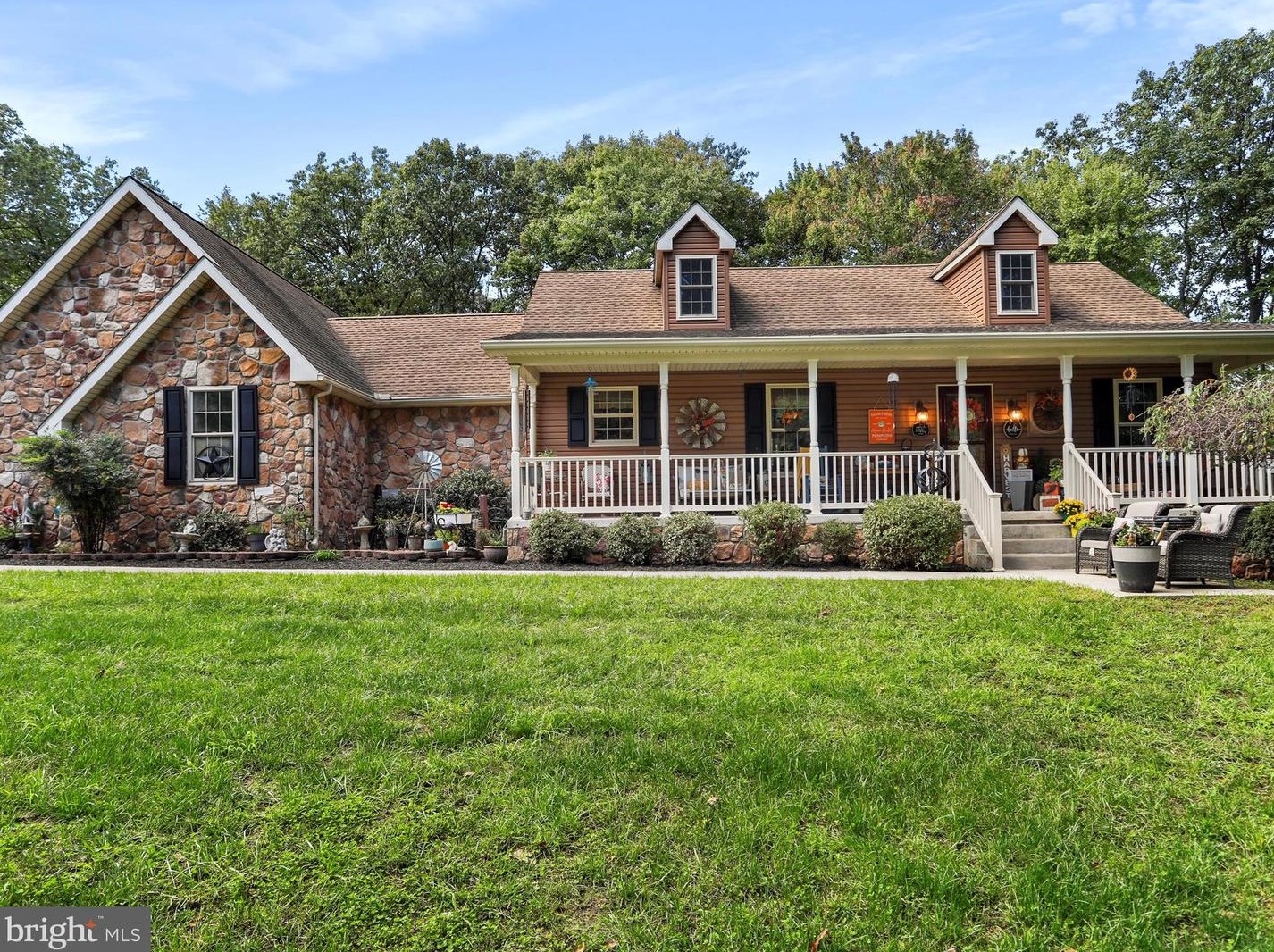 1596 Culp Rd, Berkeley Springs, WV 25411