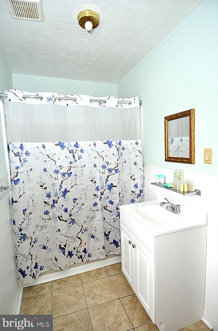 268 Wilkes #5, Berkeley Springs, WV 25411