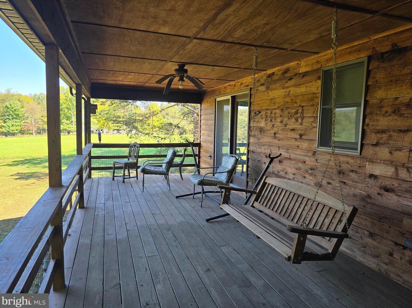 288 Clearfield Dr, Berkeley Springs, WV 25411