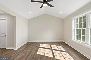 40 Mdg, Berkeley Springs, WV 25411 - Photo 24