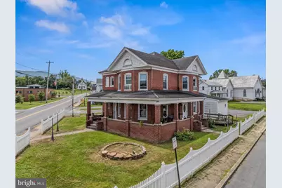 40 Winchester Street, Paw Paw, WV 25434 - Photo 2