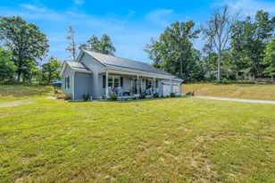 75 Key Ln, Berkeley Springs, WV 25411 - Photo 2