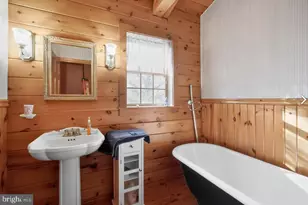 375 Moss Hill Ct, Great Cacapon, WV 25422 - Photo 6
