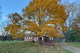 852 Stellar Way, Great Cacapon, WV 25422 - Photo 4