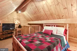 333 Rouse Mountain Rd, Great Cacapon, WV 25422 - Photo 26