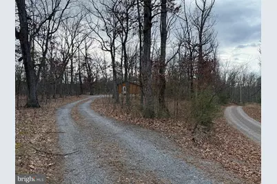 722 Oak Hill Road, Berkeley Springs, WV 25411 - Photo 2