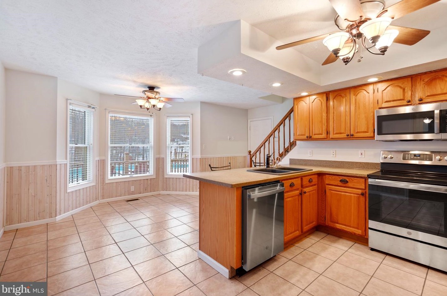 136 Skyview Dr, Reedsville WV  26547-9777 exterior