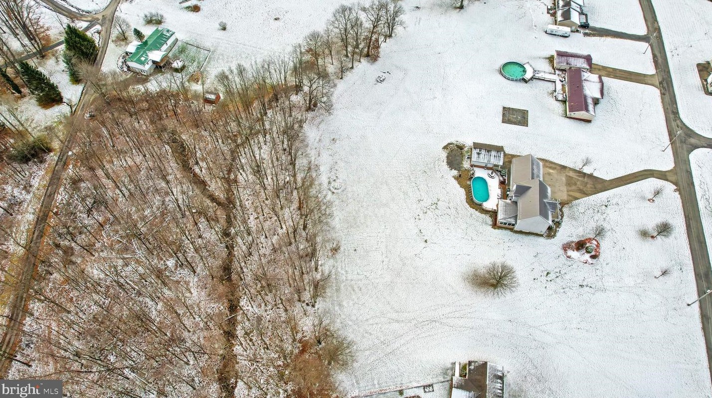 136 Skyview Dr, Reedsville WV  26547-9777 exterior