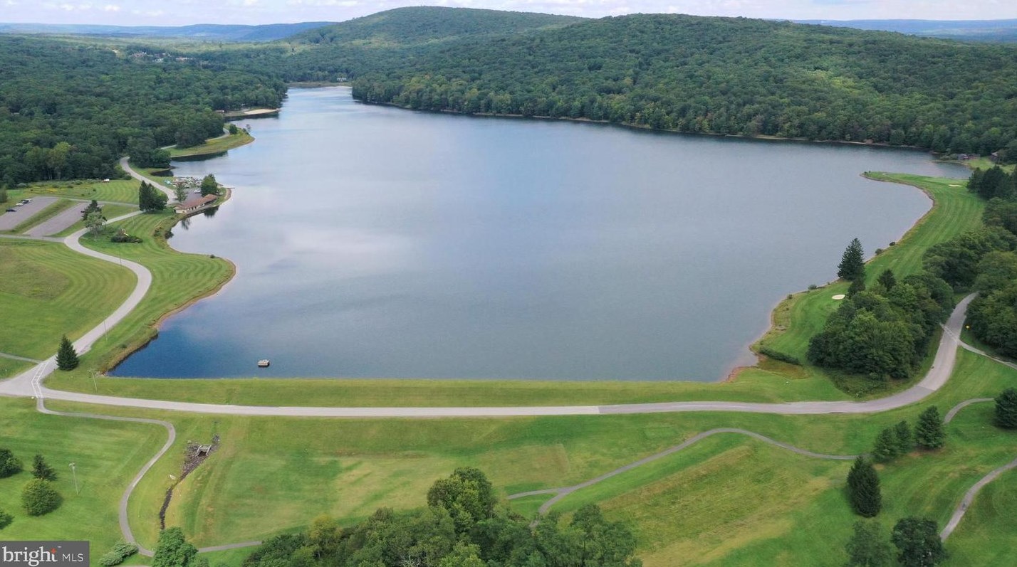 159 Windflower Dr, Corinth, WV 26764