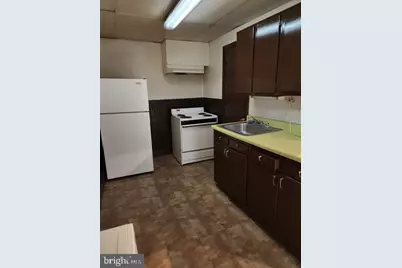 107 4th Street #APT 5, Terra Alta, WV 26764 - Photo 4