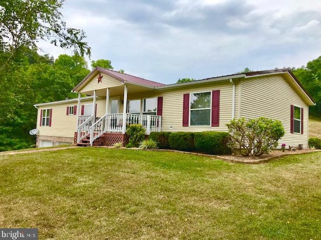 1829 Mozer Rd, Upper Tract, WV 26866