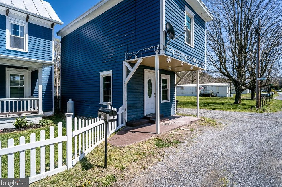 11899 Blue Gray Trl, Brandywine WV  26802-8011 exterior