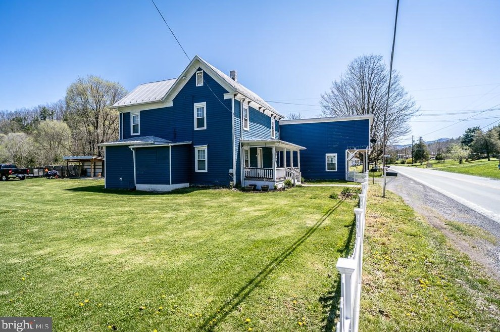 11899 Blue Gray Trl, Brandywine WV  26802-8011 exterior