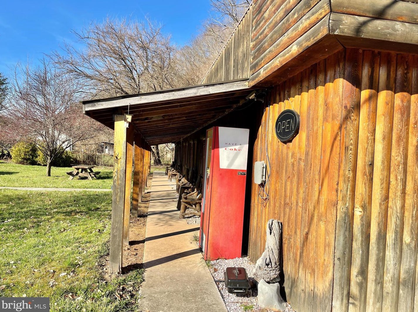 27555 Mountaineer Dr, Seneca Rocks, WV 26884-7522