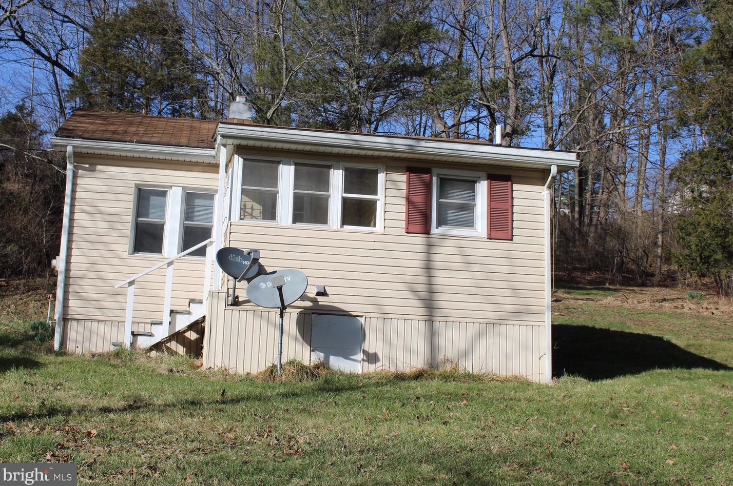 55 Williams Rd, Franklin, WV 26807