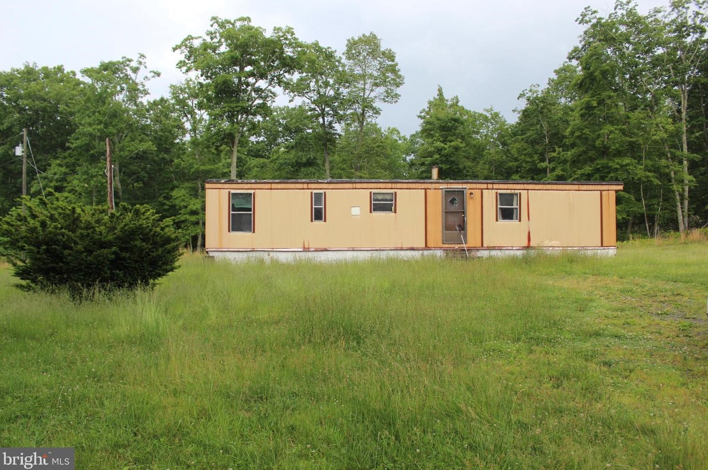 7125 Black Thorn Rd, Sugar Grove, WV 26815