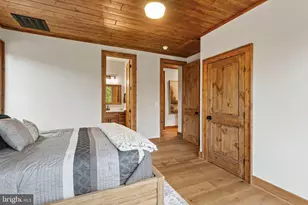 640 Golf Club Dr, Franklin, WV 26807 - Photo 70