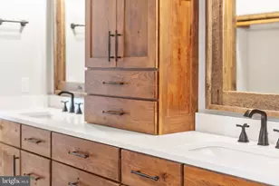 639 Golf Club Dr, Franklin, WV 26807 - Photo 38