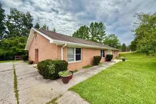 139 Glover Dr, Franklin, WV 26807 - Photo 1