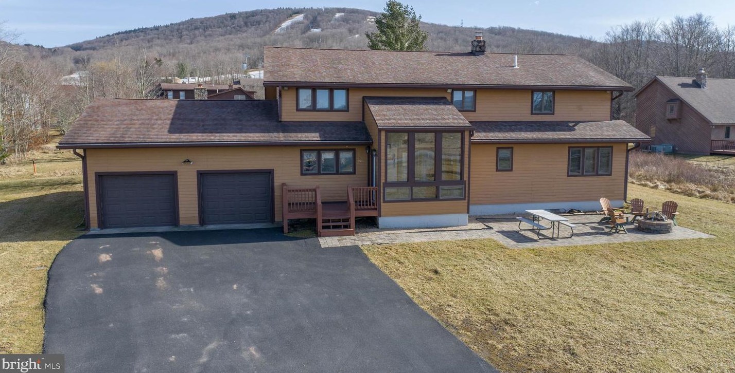 2456 Timberline Rd, Canaan Valley, WV 26260