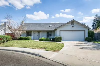1150 N Mark Drive, Dinuba, CA 93618 - Photo 1