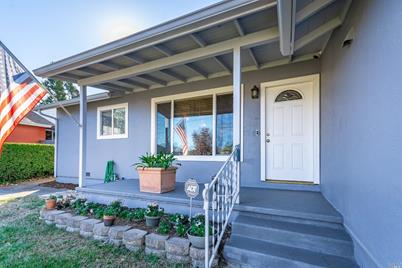 1121 Holmes Avenue - Photo 1