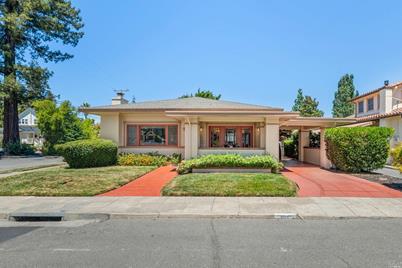 301 Plaza Street, Healdsburg, CA 95448 - Photo 1