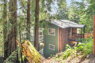 45681 Pacific Woods Road - Photo 1