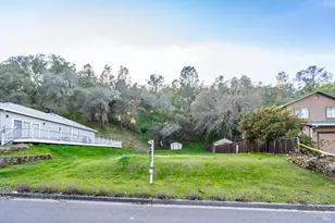 1013 Arroyo Linda Ct, Napa, CA 94558 - Photo 1