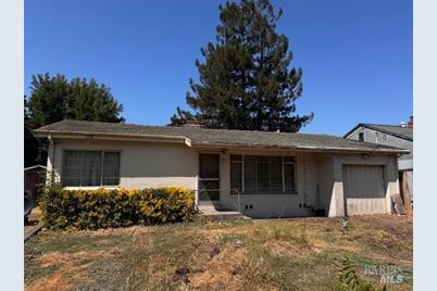 817 Brigham Avenue, Santa Rosa, CA 95404 - Photo 1