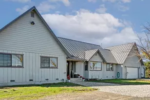 725 Gold Gulch Rd, Ukiah, CA 95482 - Photo 1