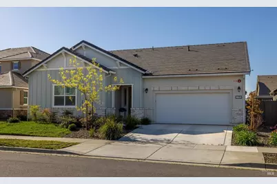 779 Hydrangea Drive, Vacaville, CA 95687 - Photo 1