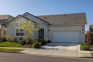 779 Hydrangea Dr, Vacaville, CA 95687 - Photo 1
